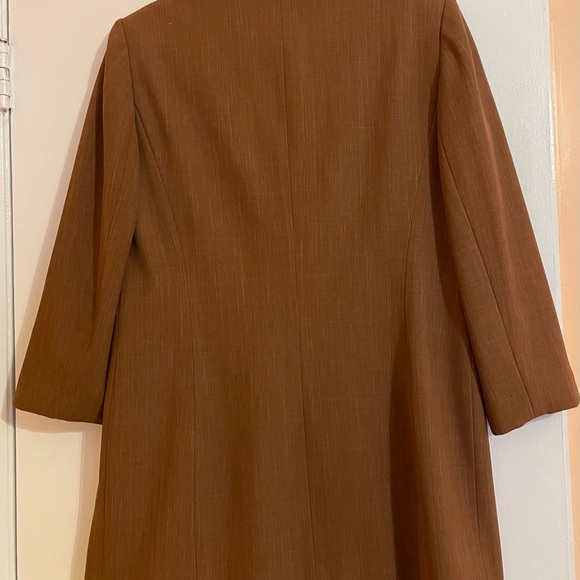 Travis Ayer’s Size 14 Brown Two-Piece Skirt Suit Set - Picture 3 of 8